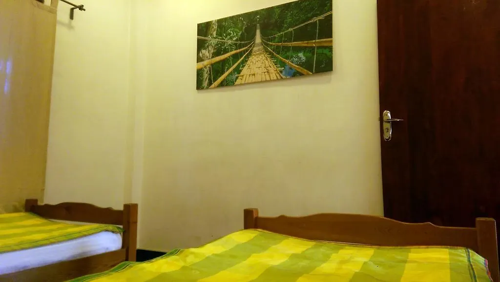 נגומבו Ronny Cottage סרי לנקה