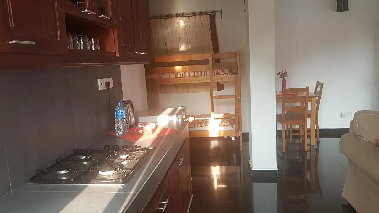 דירה נגומבו Ronny Cottage